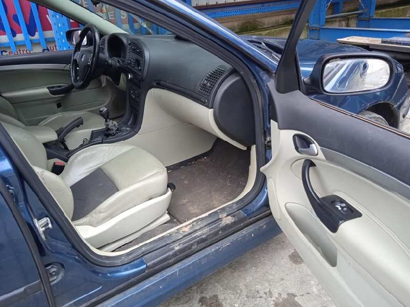 saab 9-3 berlina del año 2005