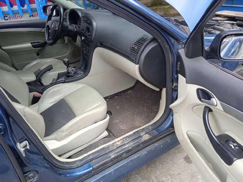 saab 9-3 berlina del año 2005