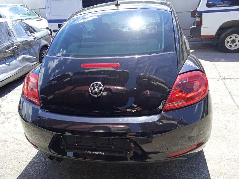 volkswagen beetle del año 2014