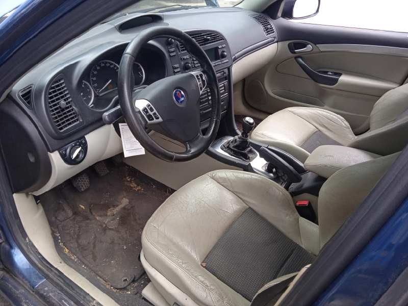 saab 9-3 berlina del año 2005