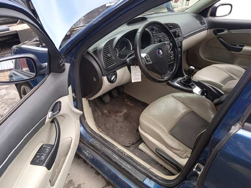 saab 9-3 berlina del año 2005