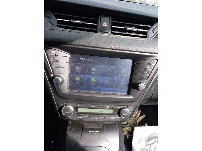 toyota avensis del año 2016