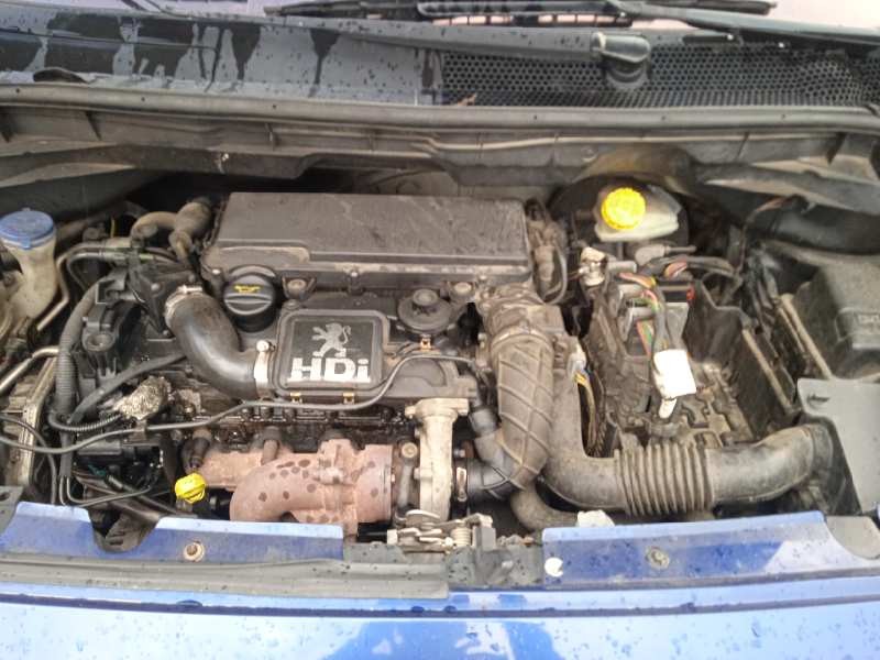 peugeot 1007 del año 2005