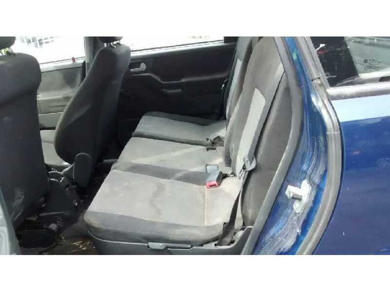 opel meriva del año 2004