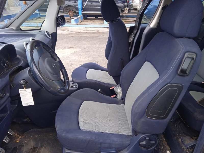 peugeot 1007 del año 2005