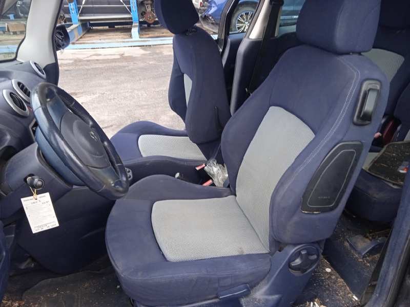 peugeot 1007 del año 2005