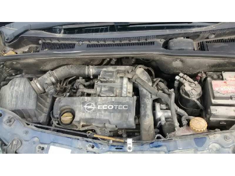 opel meriva del año 2004