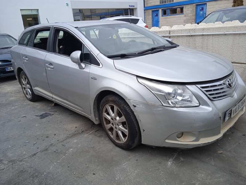 toyota avensis cross sport (t27) del año 2009