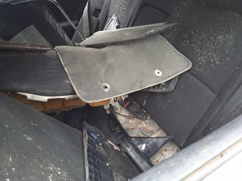 toyota avensis cross sport (t27) del año 2009