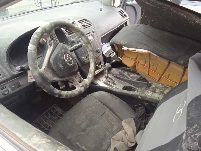 toyota avensis cross sport (t27) del año 2009