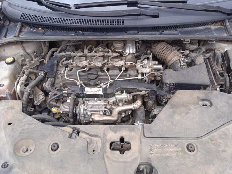 toyota avensis cross sport (t27) del año 2009