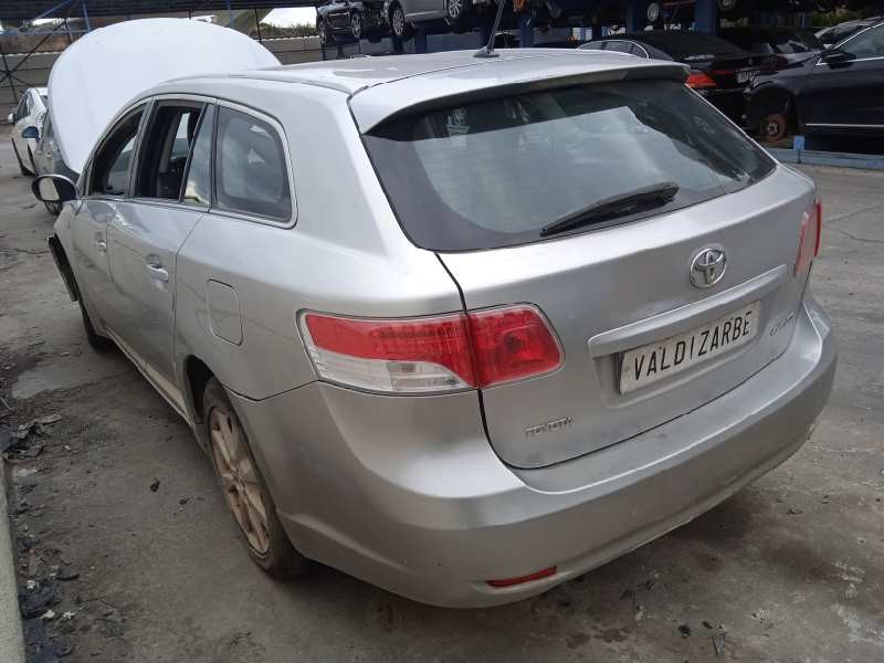 toyota avensis cross sport (t27) del año 2009