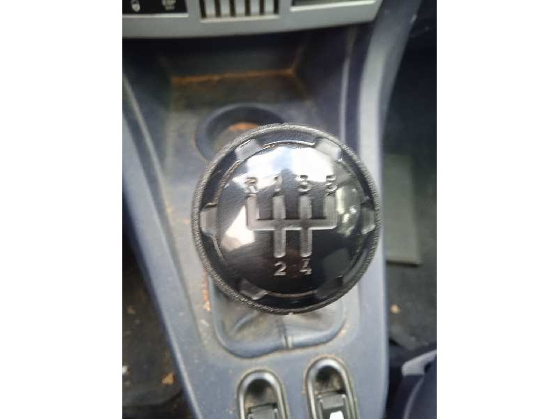 peugeot 1007 del año 2005