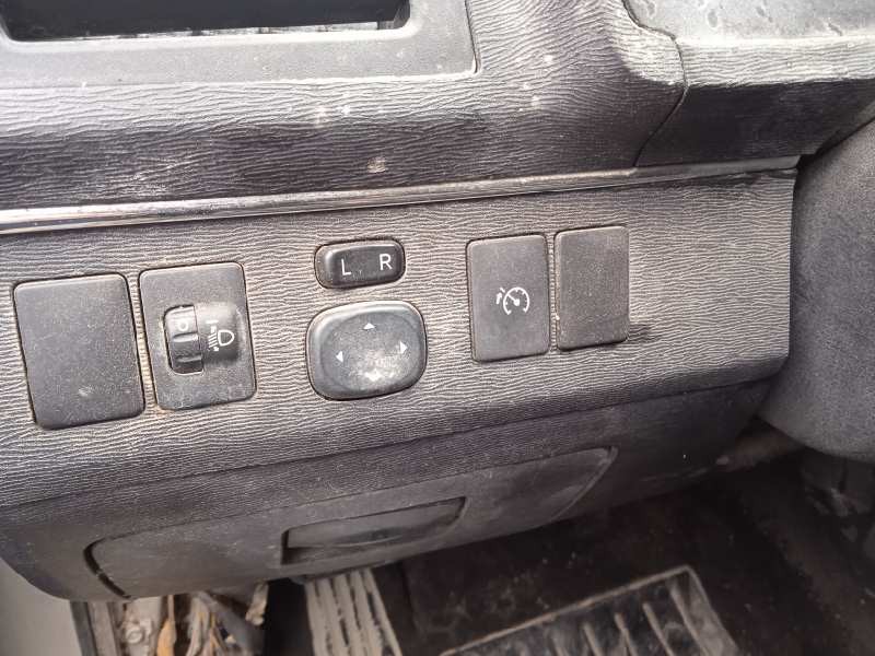 toyota avensis cross sport (t27) del año 2009