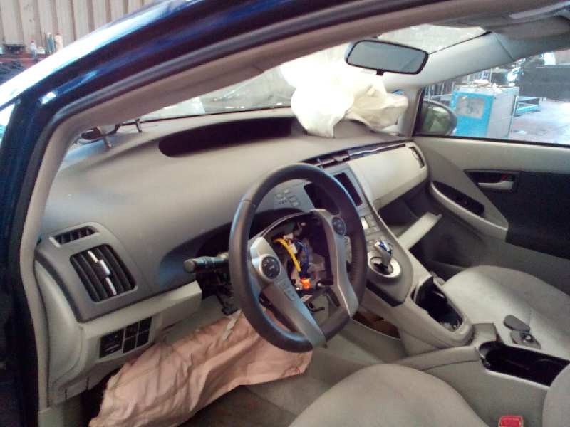 toyota prius (nhw30) del año 2011