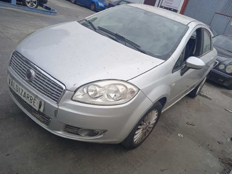 fiat linea (110) del año 2007