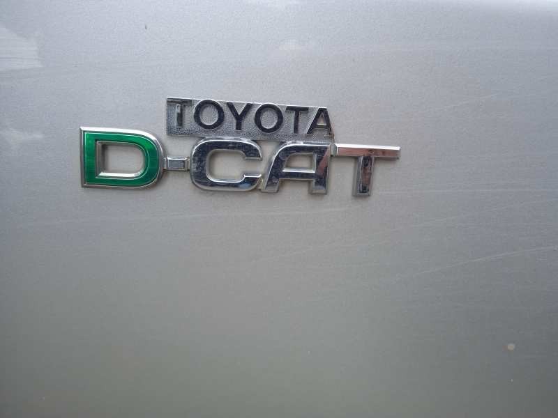 toyota avensis cross sport (t27) del año 2009