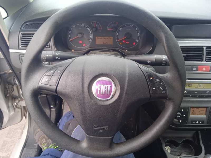 fiat linea (110) del año 2007