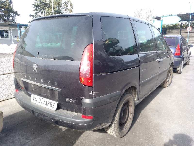 peugeot 807 del año 2003