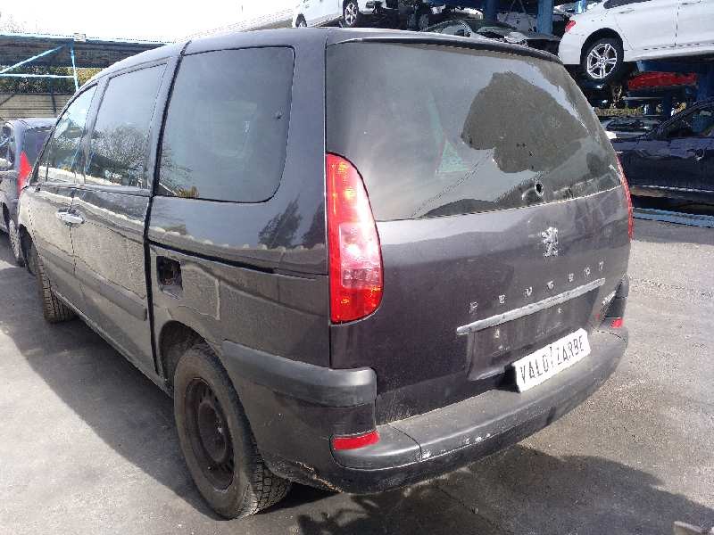 peugeot 807 del año 2003