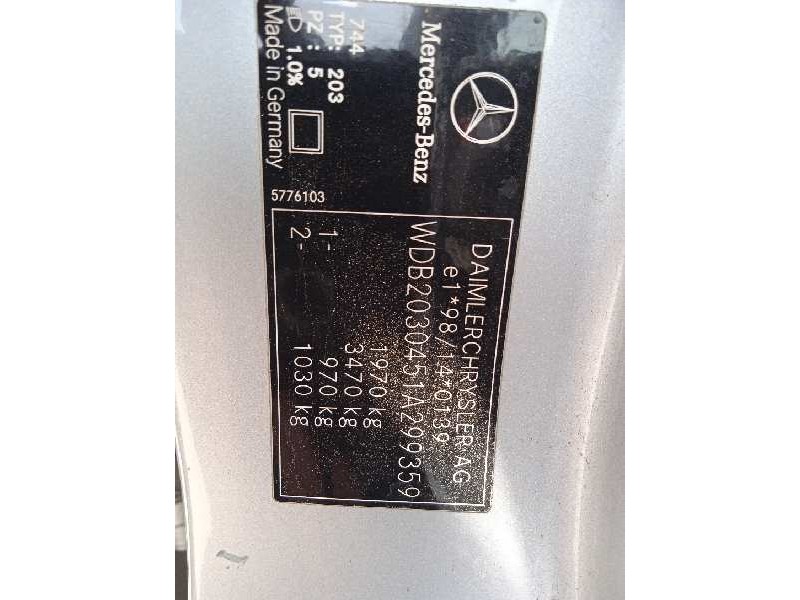 mercedes-benz clase c (w203) berlina del año 2002