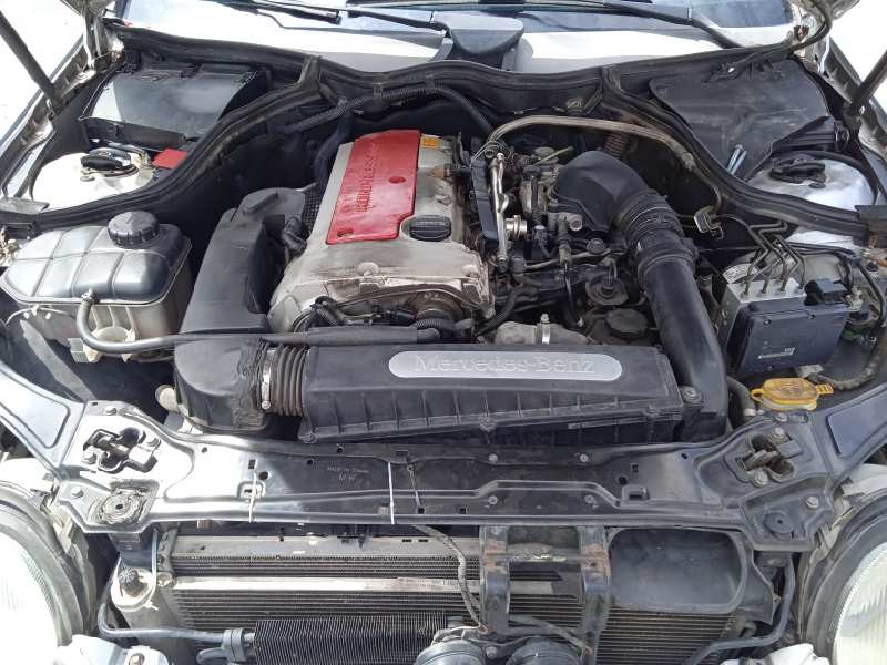 mercedes-benz clase c (w203) berlina del año 2002