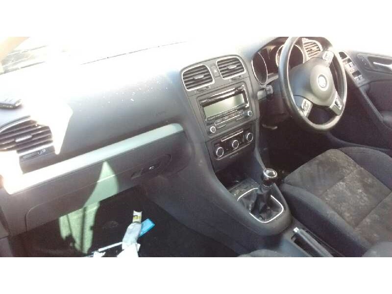 volkswagen golf vi (5k1) del año 2011