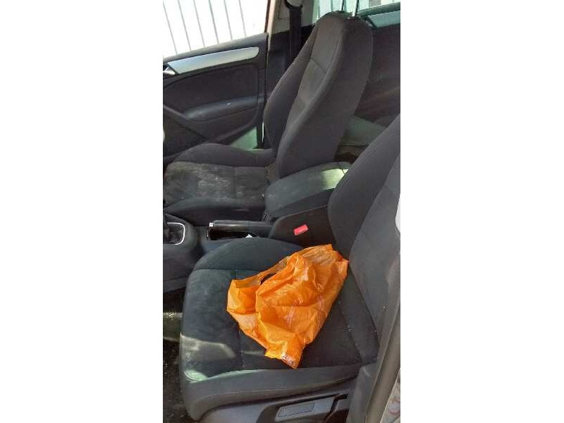 volkswagen golf vi (5k1) del año 2011