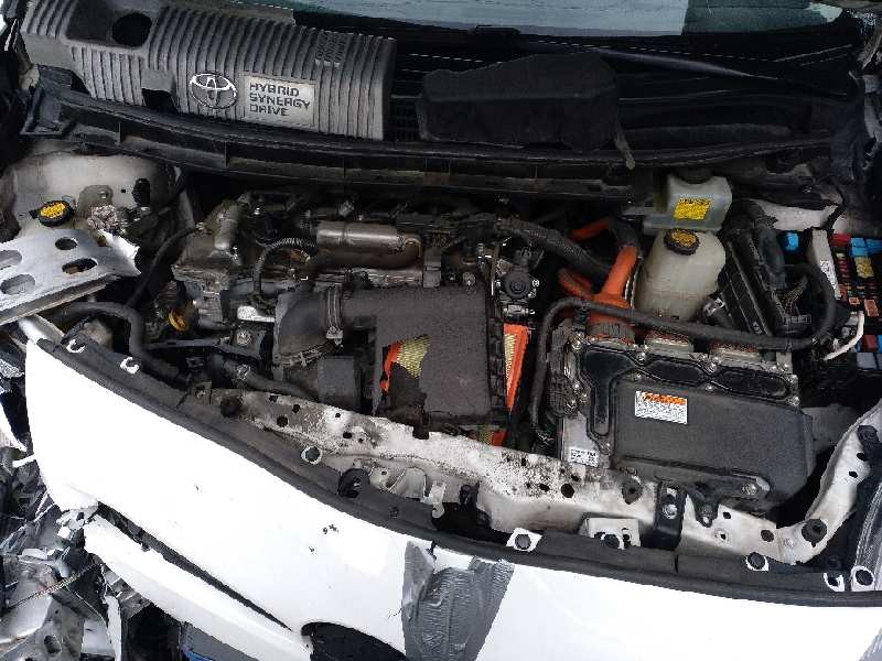 toyota prius (nhw30) del año 2013