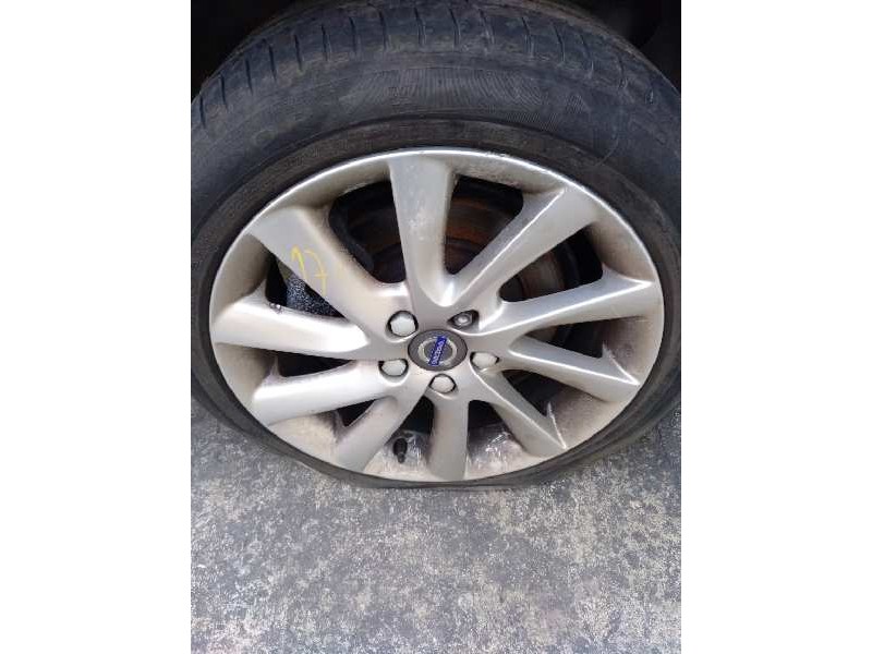 volvo v70 familiar del año 2015