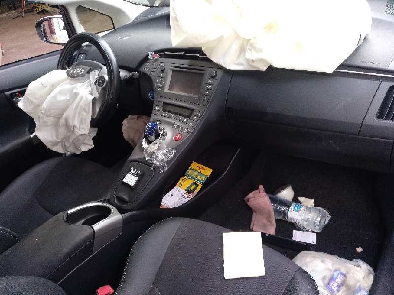 toyota prius (nhw30) del año 2013