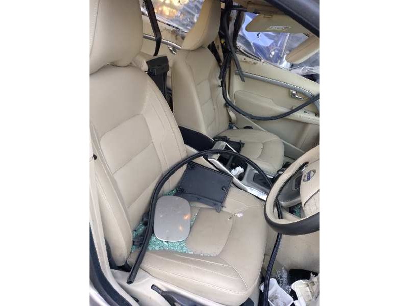 volvo v70 familiar del año 2015