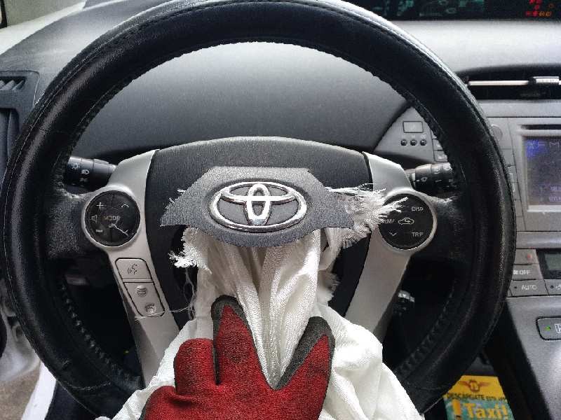 toyota prius (nhw30) del año 2013