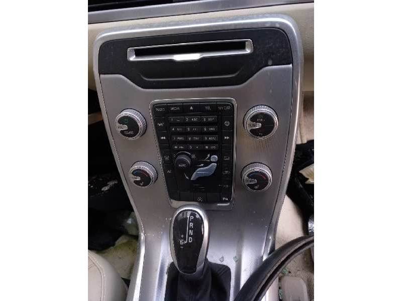 volvo v70 familiar del año 2015