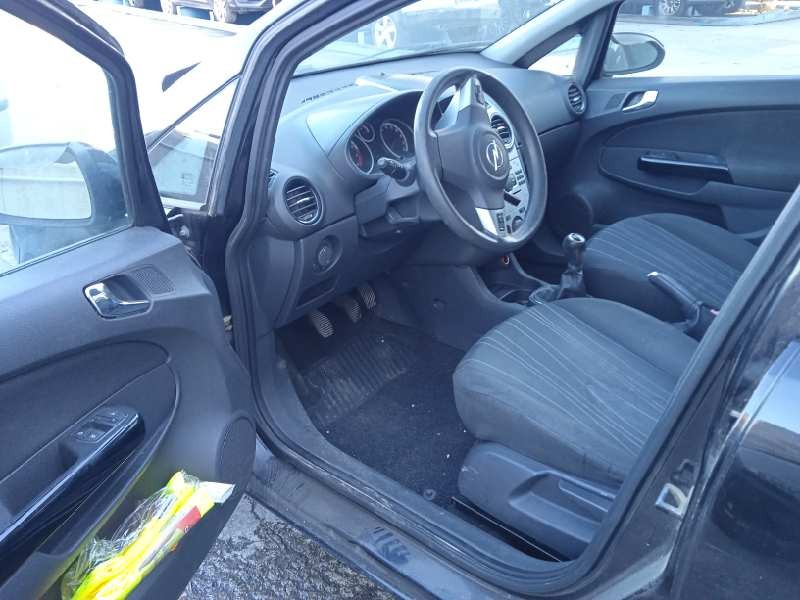 opel corsa d del año 2008
