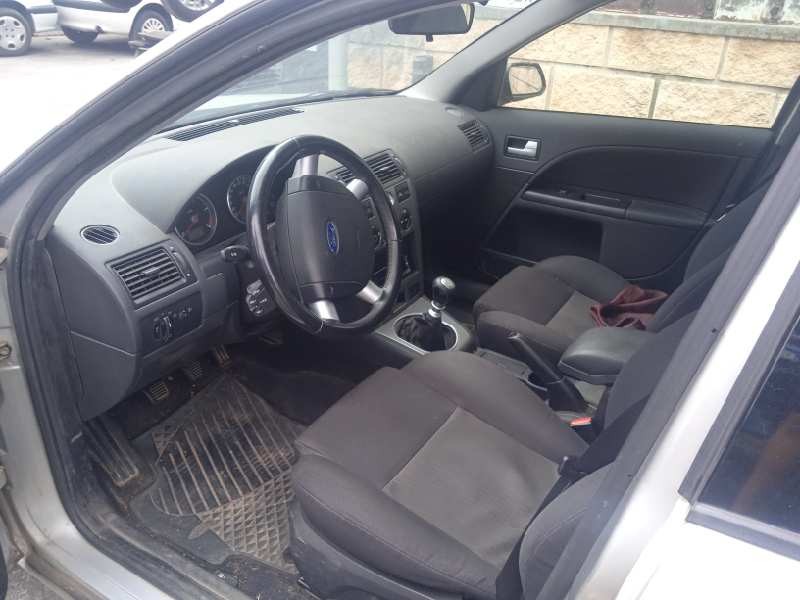 ford mondeo berlina (ge) del año 2001