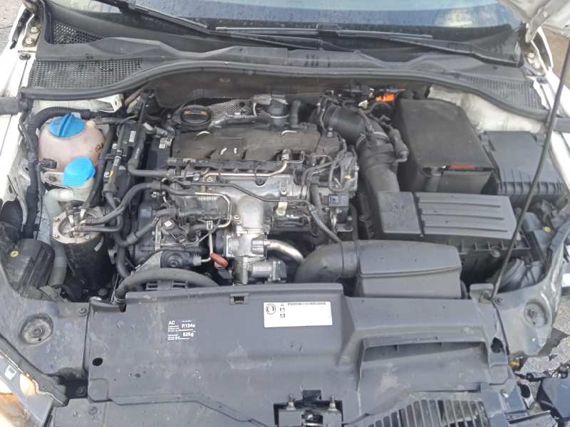 volkswagen scirocco (137) del año 2009