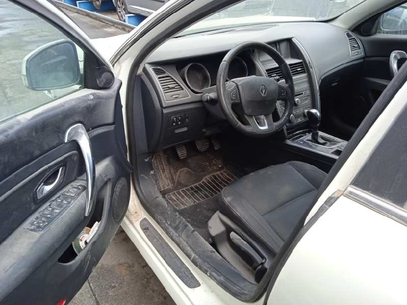 renault latitude del año 2011