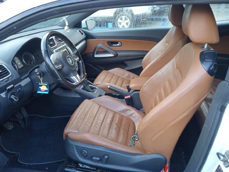 volkswagen scirocco (137) del año 2009