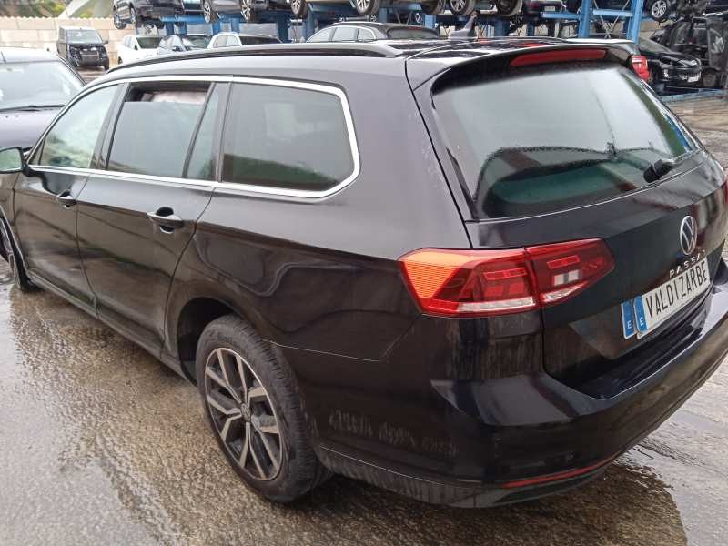 volkswagen passat variant (cb5) del año 2023