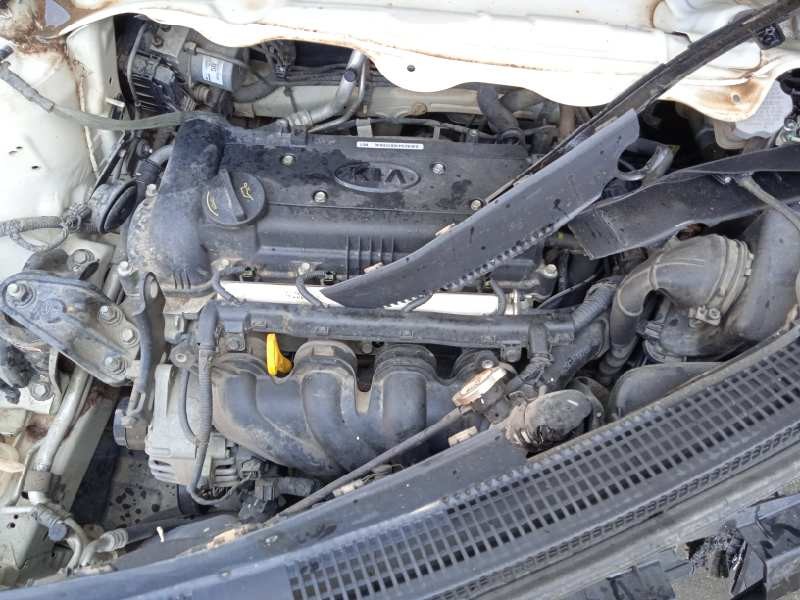 kia rio del año 2013