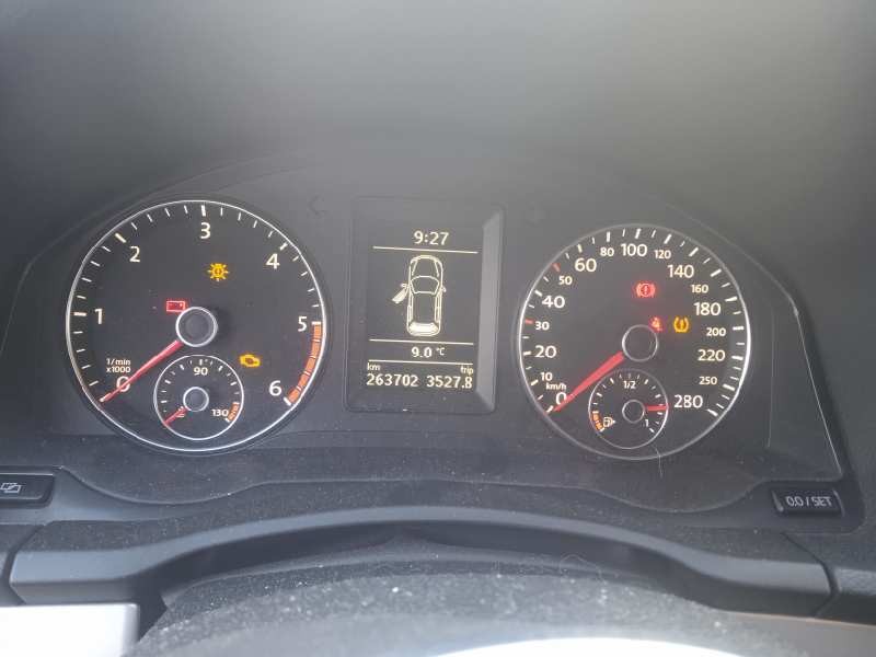 volkswagen scirocco (137) del año 2009