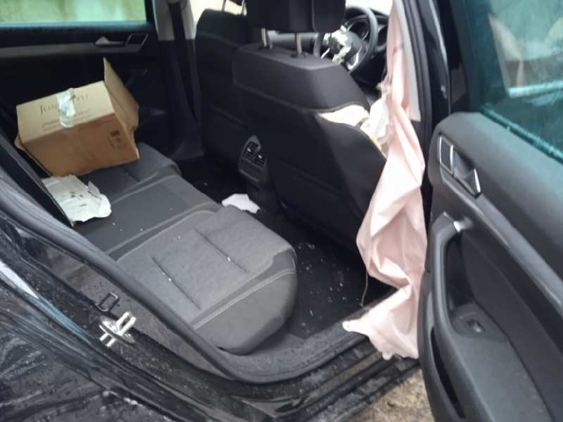 volkswagen passat variant (cb5) del año 2023