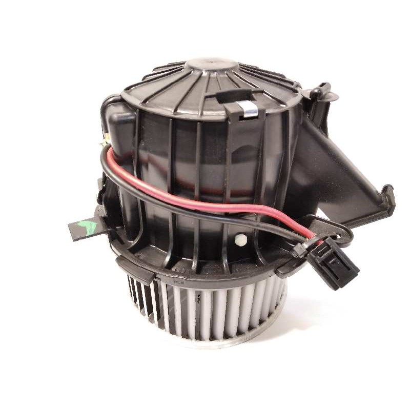 Recambio de motor calefaccion para audi a4 berlina (8w2) 2.0 16v tdi referencia OEM IAM 8T1820021  