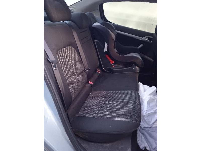 peugeot 407 del año 2008