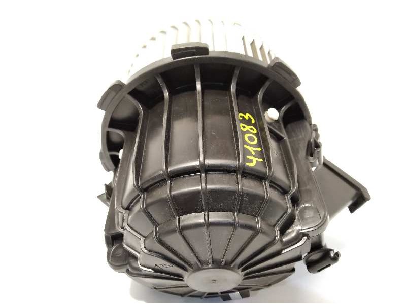 Recambio de motor calefaccion para audi a4 berlina (8w2) 2.0 16v tdi referencia OEM IAM 8T1820021  