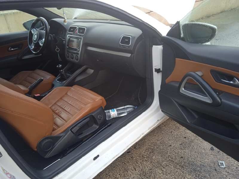 volkswagen scirocco (137) del año 2009