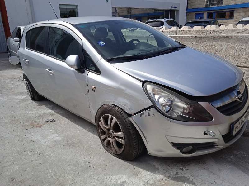 opel corsa d del año 2010