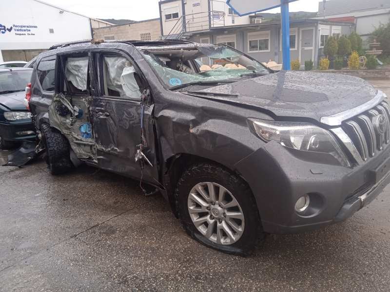 toyota land cruiser (j15) del año 2015