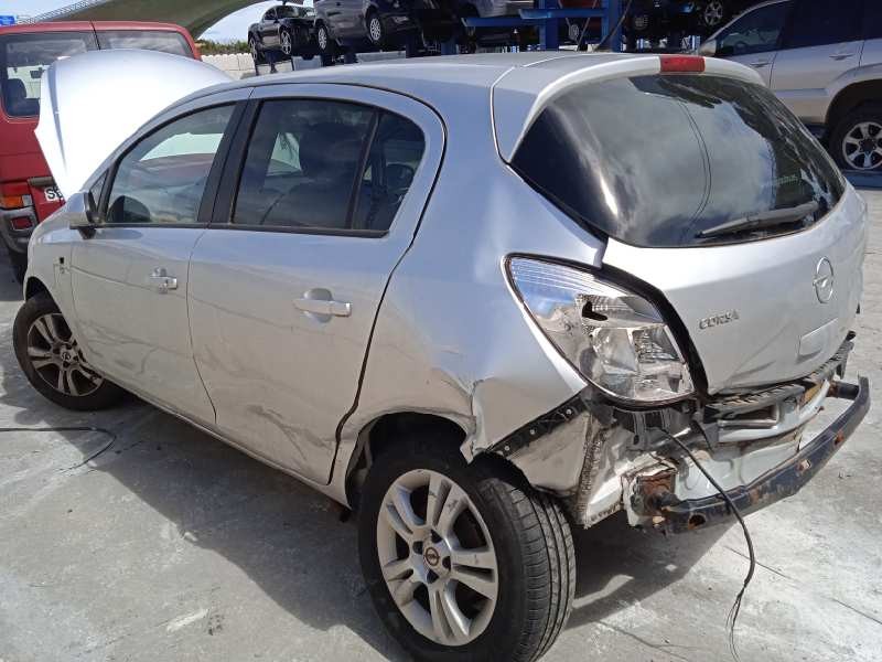 opel corsa d del año 2010